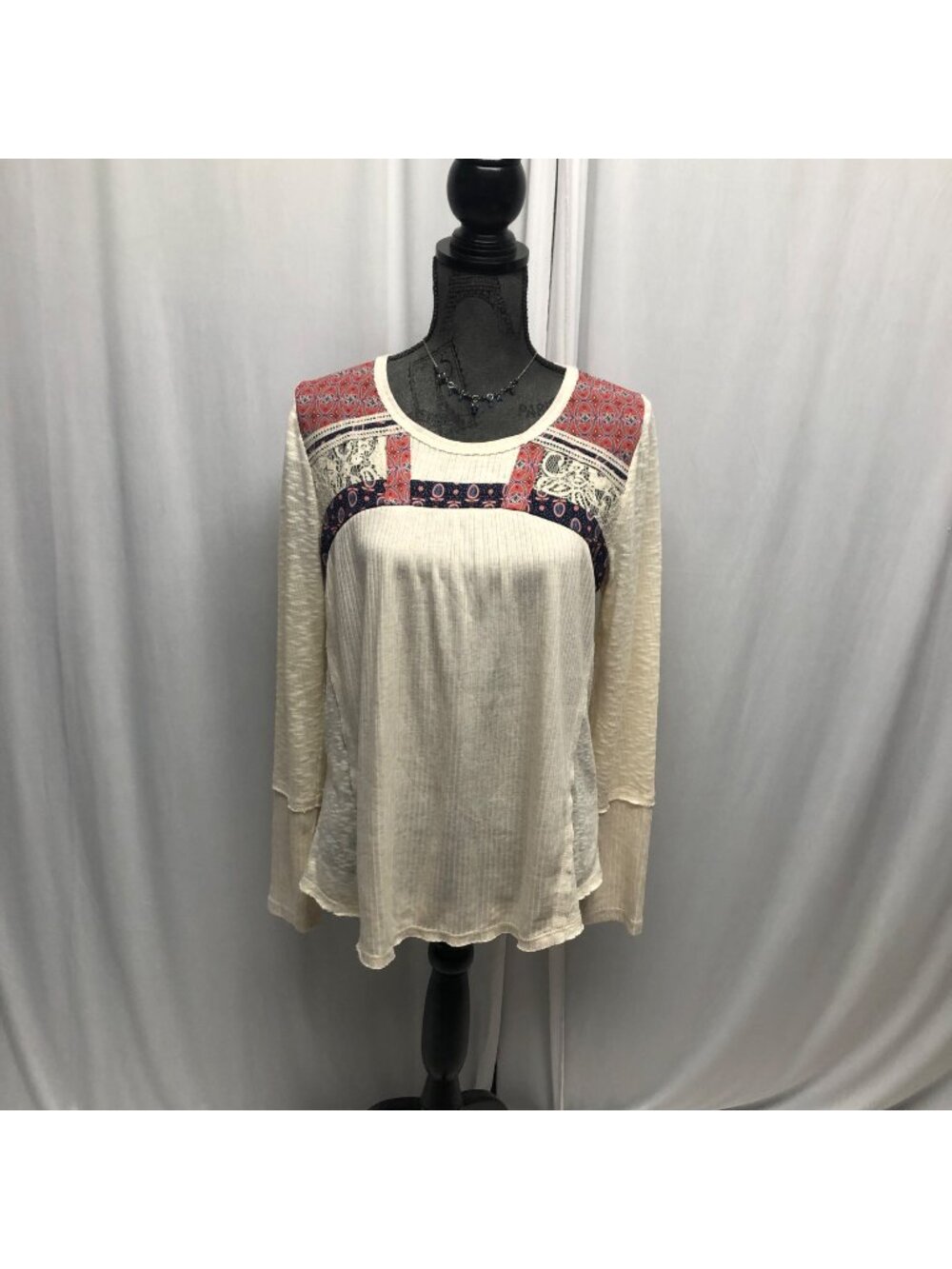 Jolt Top Womens Size Large Lace Patterned Yoke Boho Chic Hippie Long Sleeve